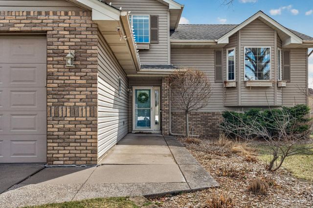 5515 157th Way N, Hugo, MN 55038