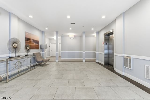 238 Luca Dr 8, Piscataway Twp., NJ 08854