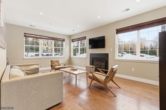 238 Luca Dr 8, Piscataway Twp., NJ 08854