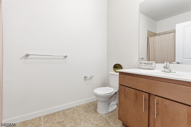 238 Luca Dr 8, Piscataway Twp., NJ 08854