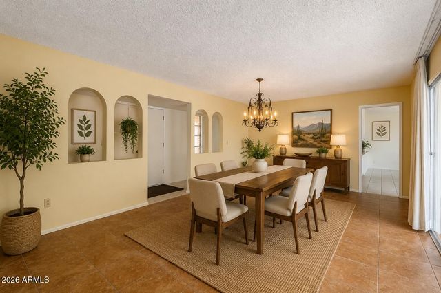 10636 W MISSION Lane, Sun City, AZ 85351