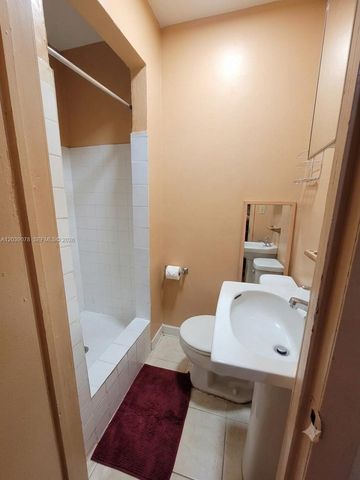 75 NE 49th Street, Miami, FL 33137