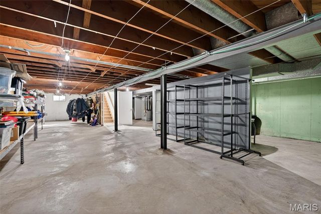 1371 Silvers Road, St Peters, MO 63376