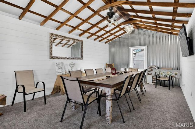 1371 Silvers Road, St Peters, MO 63376