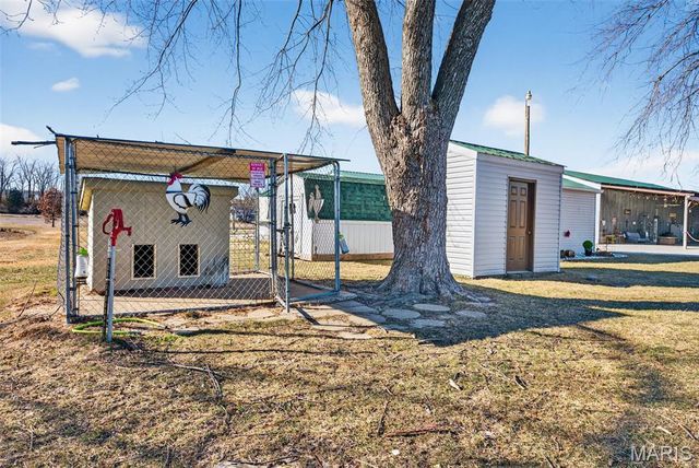 1371 Silvers Road, St Peters, MO 63376
