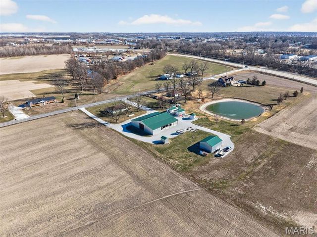 1371 Silvers Road, St Peters, MO 63376
