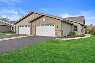 7026 Stonewood LANE, Lannon, WI 53046