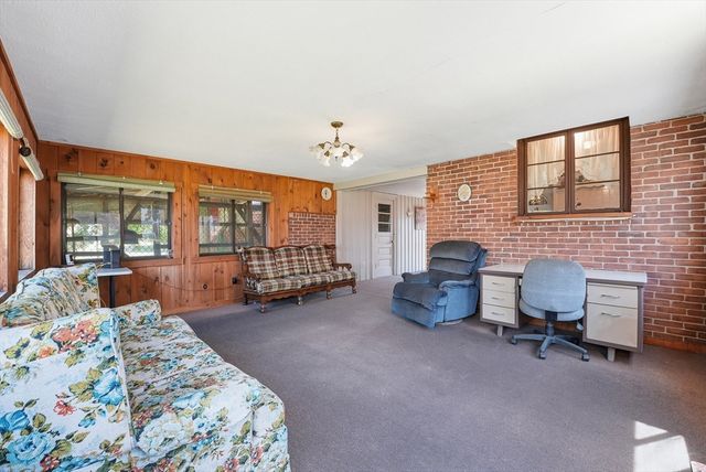 92 Laconia St, Ludlow, MA 01056