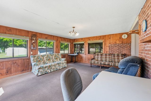 92 Laconia St, Ludlow, MA 01056