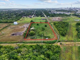 301 32nd St N, Texas City, TX 77590