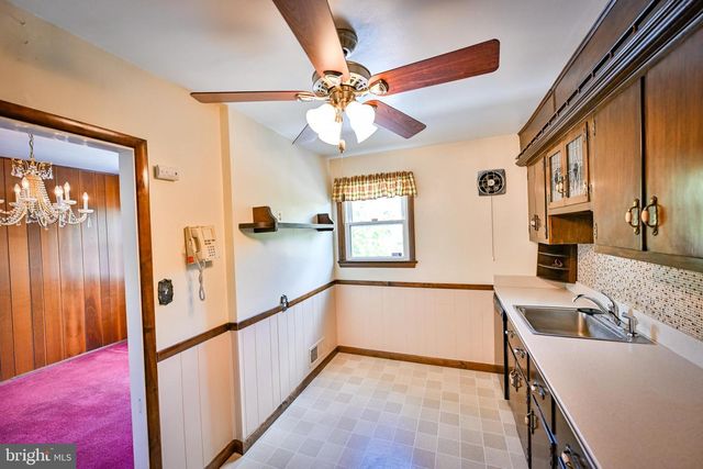 1041 WINSFORD RD, Baltimore, MD 21204