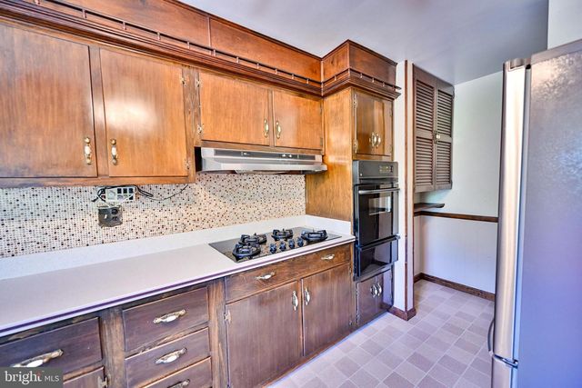 1041 WINSFORD RD, Baltimore, MD 21204