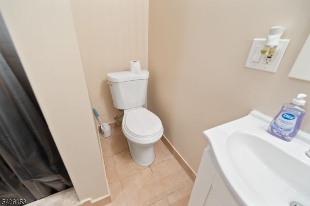 746 Roessner Dr, Union Twp., NJ 07083