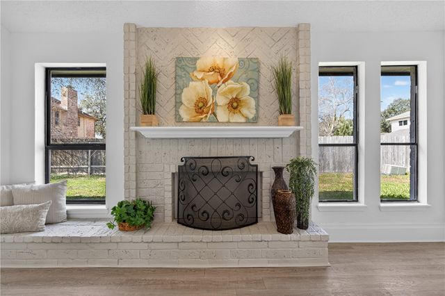 4401 Wood River Dr, Corpus Christi, TX 78410