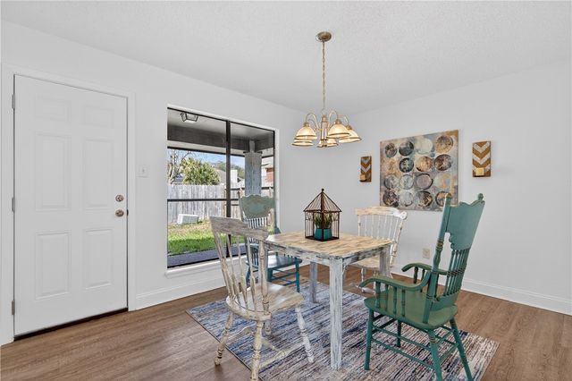 4401 Wood River Dr, Corpus Christi, TX 78410