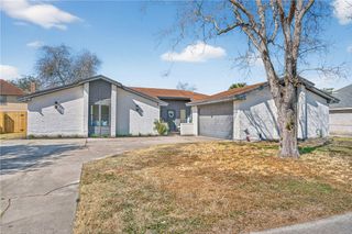 4401 Wood River Dr, Corpus Christi, TX 78410