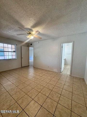 386 MCCUNE Road, El Paso, TX 79915