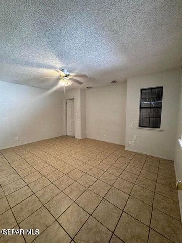 386 MCCUNE Road, El Paso, TX 79915