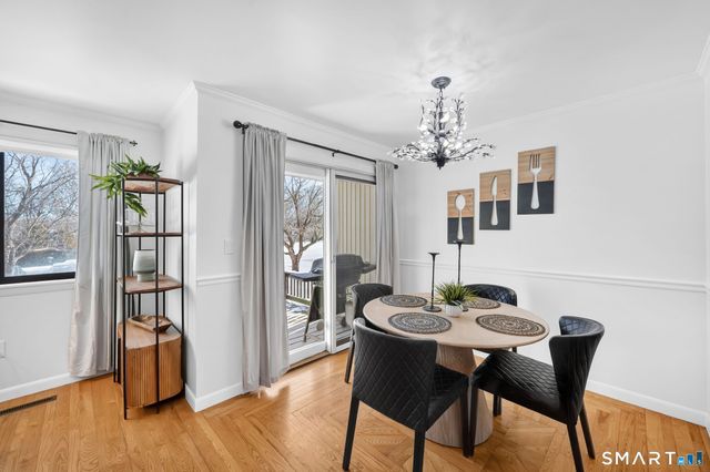 78 Landing Circle 78, Suffield, CT 06078