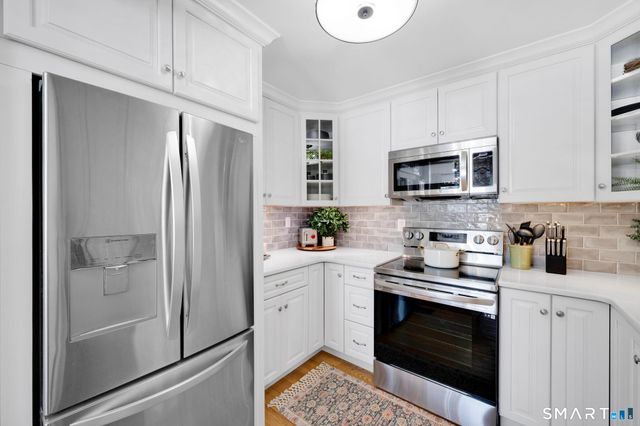 78 Landing Circle 78, Suffield, CT 06078