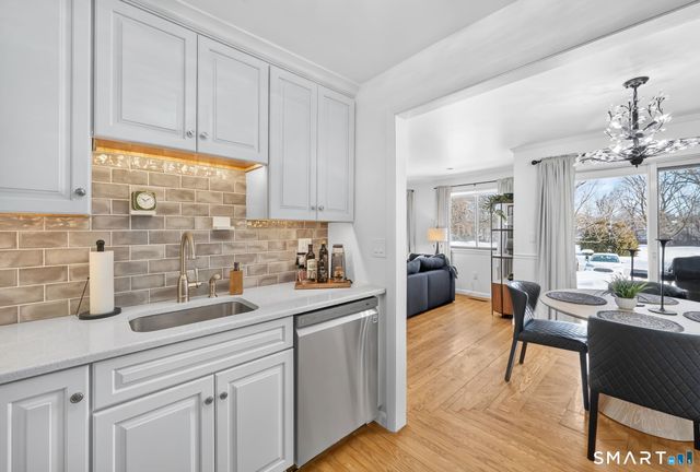 78 Landing Circle 78, Suffield, CT 06078