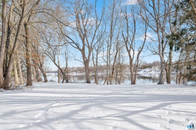 78 Landing Circle 78, Suffield, CT 06078