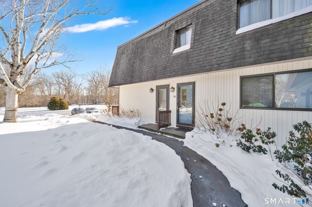 78 Landing Circle 78, Suffield, CT 06078