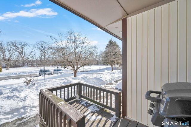 78 Landing Circle 78, Suffield, CT 06078