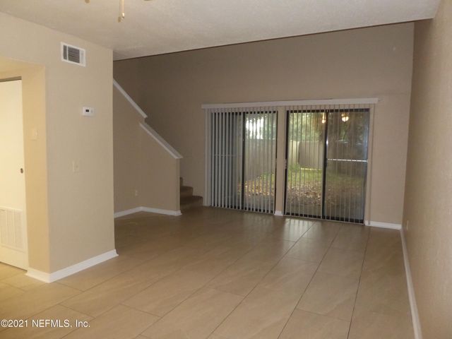 1103 MAYPORT LANDING Circle, Atlantic Beach, FL 32233