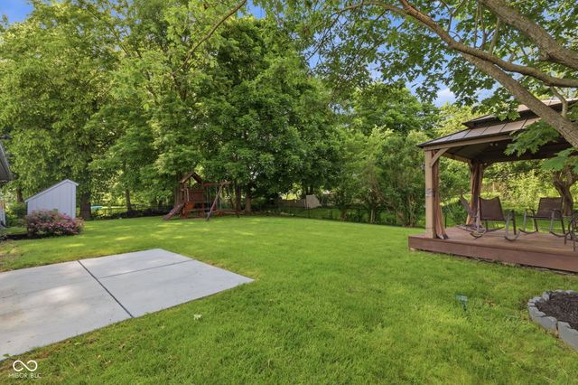 8449 Inland Drive, Avon, IN 46123