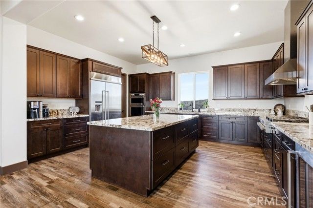 39472 Vista Del Bosque, Murrieta, CA 92562