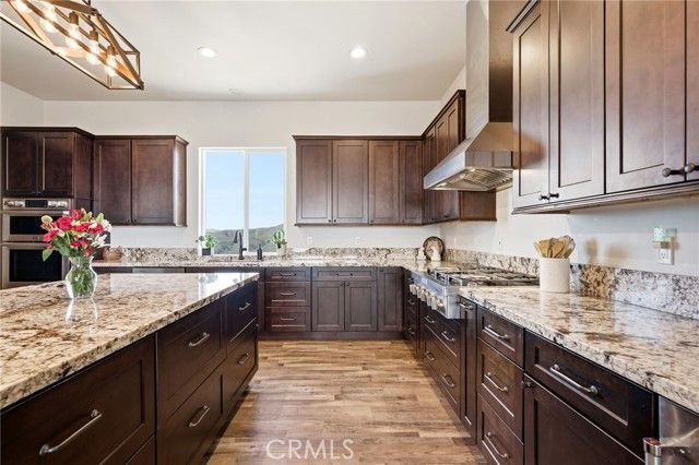 39472 Vista Del Bosque, Murrieta, CA 92562