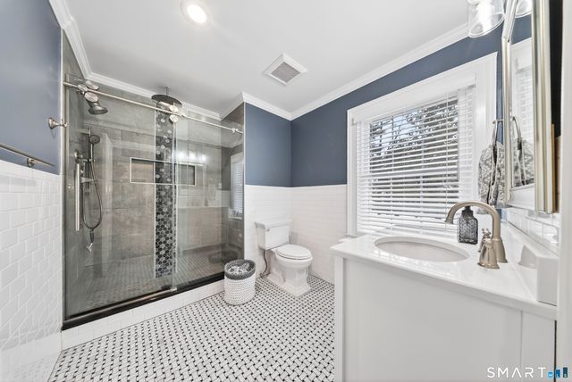 69 Bloomfield Avenue, Hartford, CT 06105