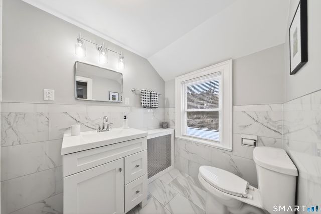 69 Bloomfield Avenue, Hartford, CT 06105