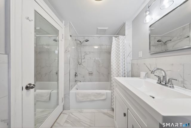 69 Bloomfield Avenue, Hartford, CT 06105