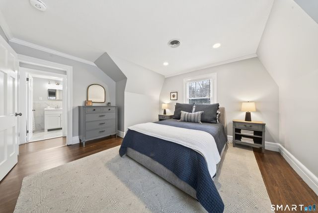 69 Bloomfield Avenue, Hartford, CT 06105