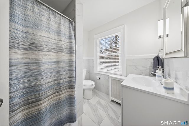 69 Bloomfield Avenue, Hartford, CT 06105