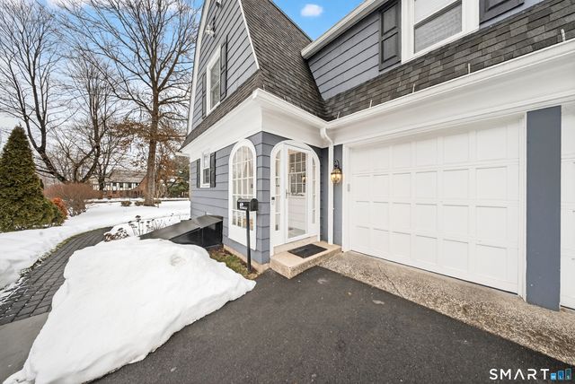 69 Bloomfield Avenue, Hartford, CT 06105