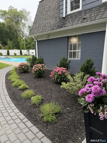 69 Bloomfield Avenue, Hartford, CT 06105