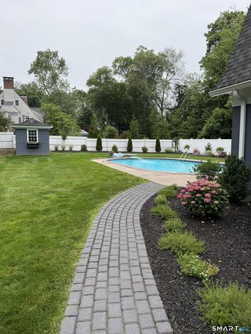 69 Bloomfield Avenue, Hartford, CT 06105