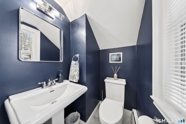 69 Bloomfield Avenue, Hartford, CT 06105