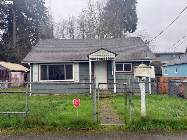 1323 HAWTHORNE St, Sweet Home, OR 97386