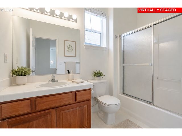 3270 DAWSON Ct, West Linn, OR 97068