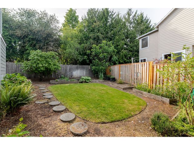 3270 DAWSON Ct, West Linn, OR 97068