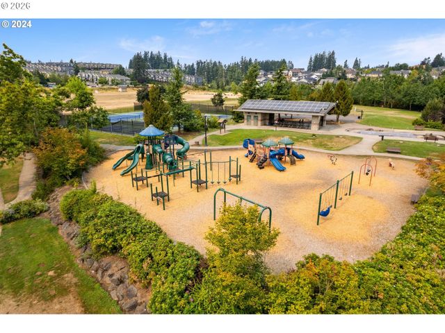 3270 DAWSON Ct, West Linn, OR 97068
