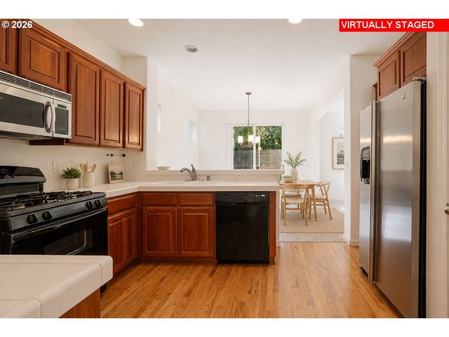 3270 DAWSON Ct, West Linn, OR 97068