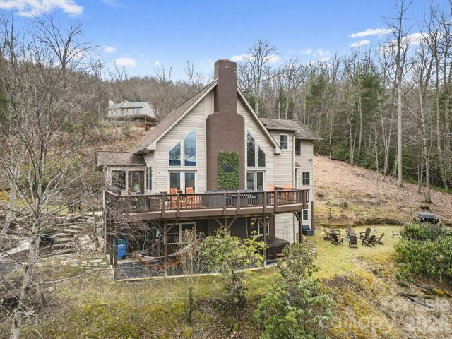 106 Bishop Cove Road, Fairview, NC 28730
