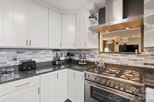 106 Bishop Cove Road, Fairview, NC 28730