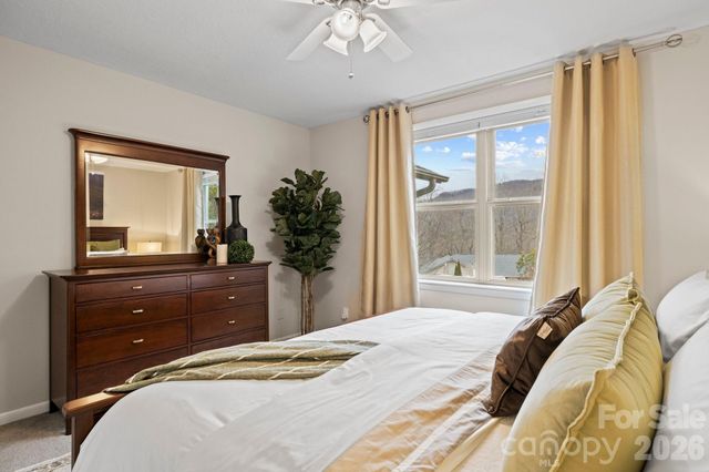 106 Bishop Cove Road, Fairview, NC 28730