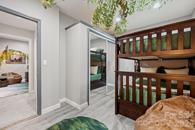 106 Bishop Cove Road, Fairview, NC 28730